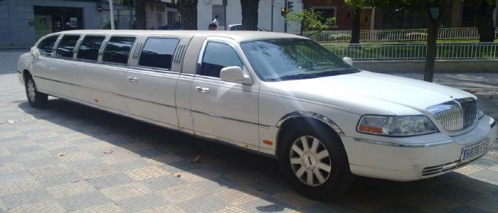 Limusina Lincoln 6 alquiler coches de boda madrid marbella ibiza barcelona valencia