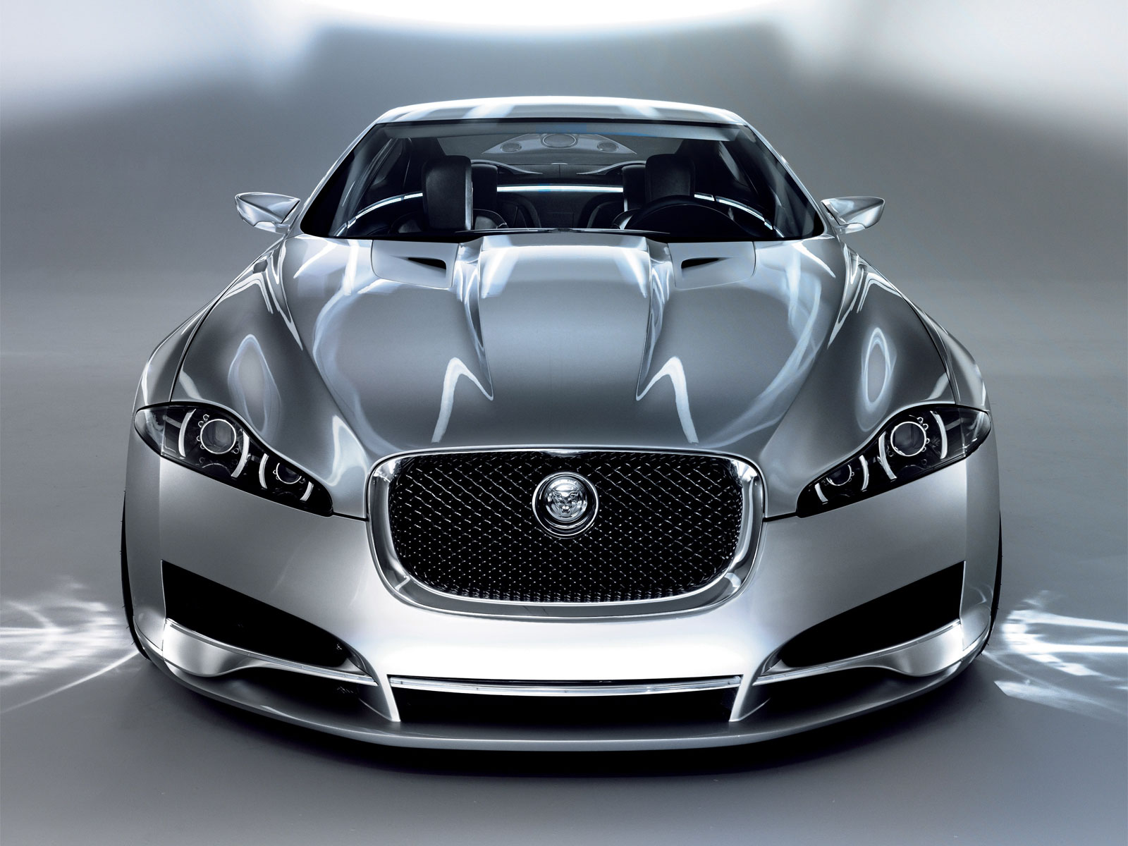 Jaguar Alquiler venta renting coches de lujo en Marbella